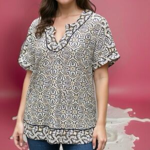 Patterned Black and White Women's Top